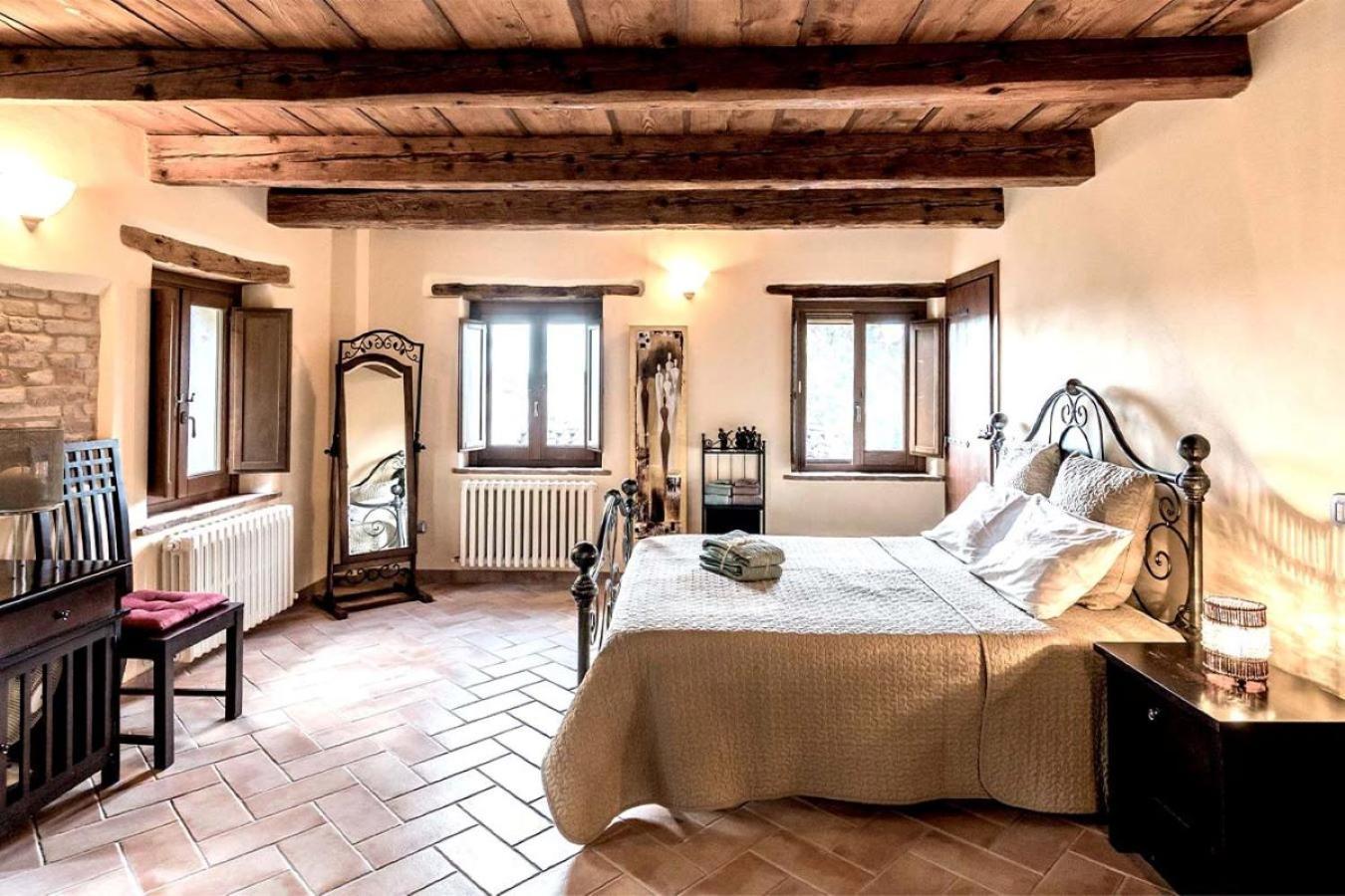 Bed And Breakfast La Vecchia Scuola Montefano Bagian luar foto